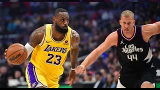 Derbide Lakers güldü