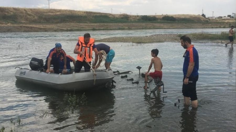 Diyarbak�r'da mahsur kalan 5'i �ocuk 16 ki�i kurtar�ld�