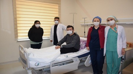 Düzce'de hayırlı yeğen amcasını hayata bağladı