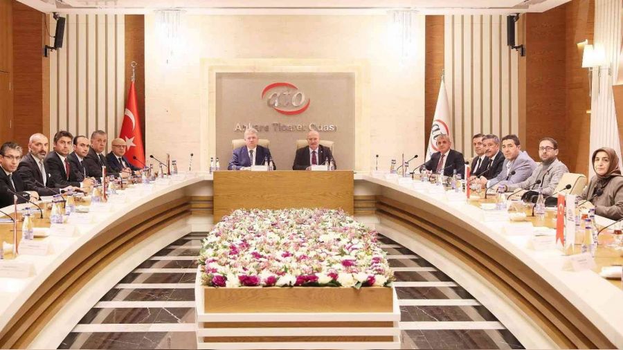 'Eğitimde KDV yüzde 1'e indirilebilir'