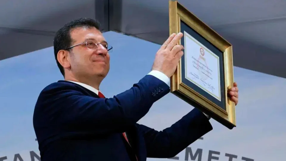 Ekrem �mamo�lu'nun diploma davas�nda ara karar