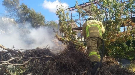 Erdek'te prefabrik villada yangın