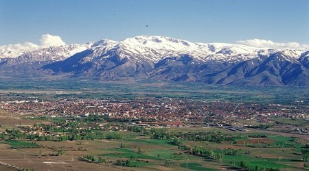 Erzincan’da 16 bin metrekare icradan satılık arazi