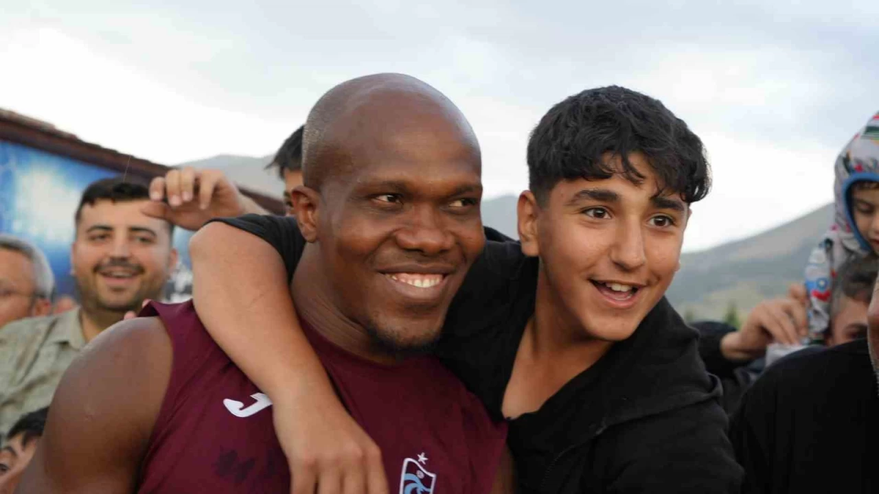 Erzurum'da Trabzonspor'a yine sevgi seli