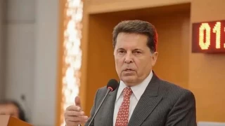 Esenyurt Belediye Bakan zer'in yarglanmasna baland