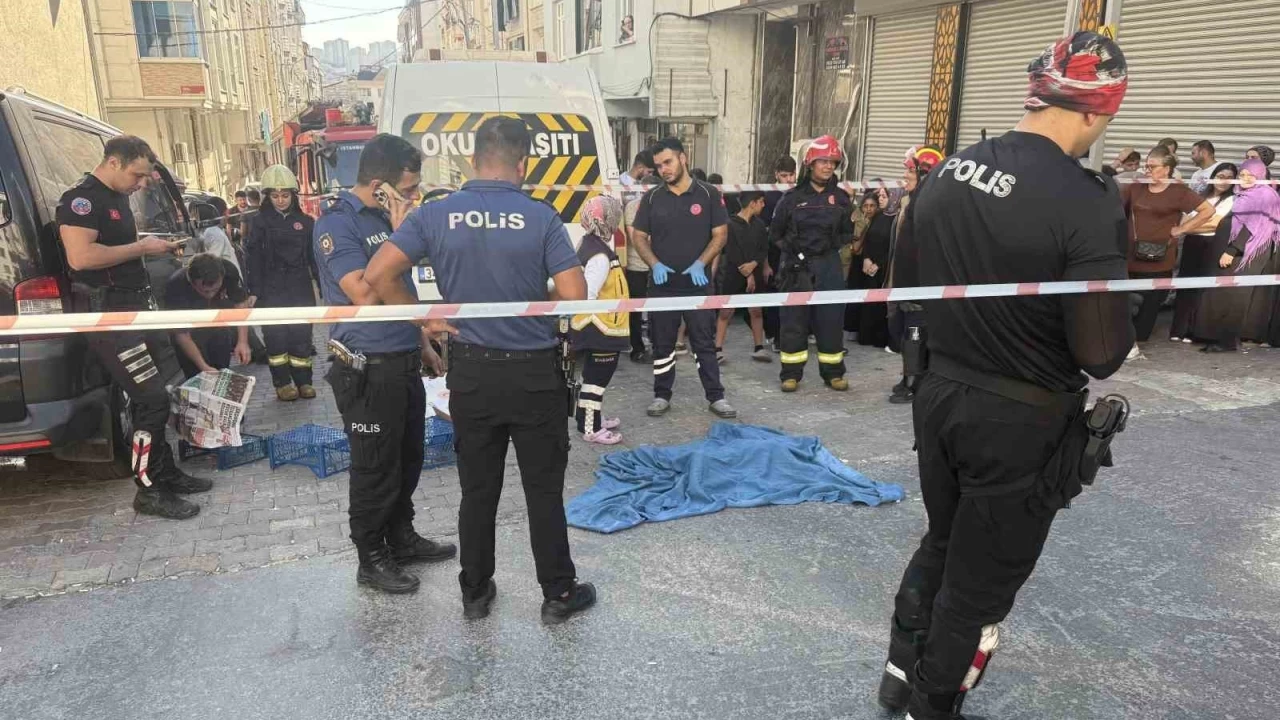 Esenyurt'ta servis minib�s� anne-o�ula �arpt�
