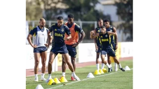 Fenerbahçe, yeni sezon hazırlıklarını sürdürdü