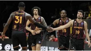 Galatasaray Erkek Basketbol Takm stanbul'a dnd