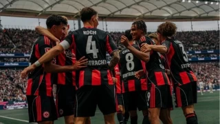  Galatasaray'n rakibi Eintracht Frankfurt'un en byk gc taraftar