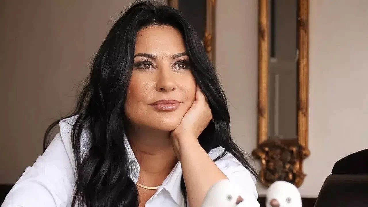 clal Aydn, 3 Kasm'da sahne alacak