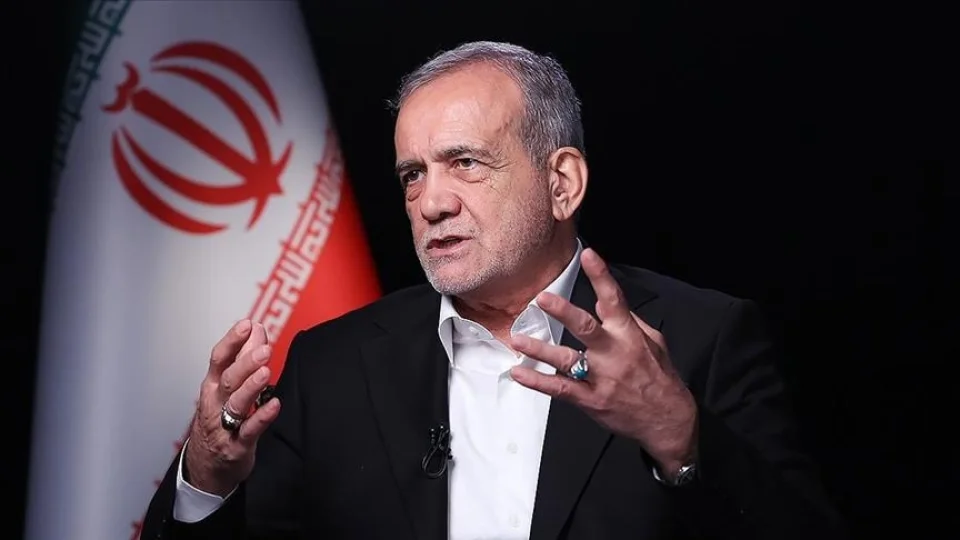 İranlı yetkililer, Pezeşkiyan'ın istifa ettiği yönündeki iddiaları yalanladı