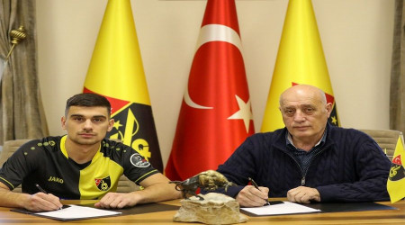 stanbulspor'dan orta sahaya takviye