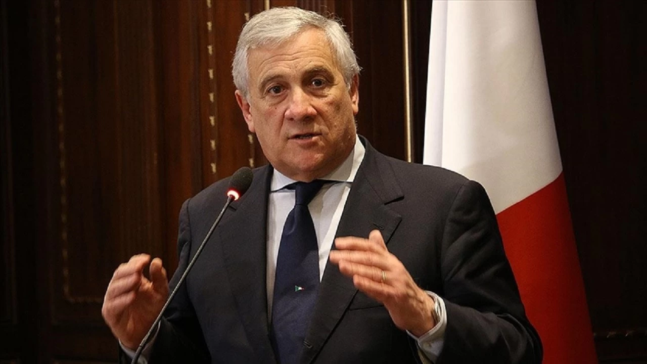 �talya: Kiev'e g�nderilen silahlar�m�z Ukrayna topraklar� d���nda kullan�lamaz