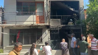 zmir'de 4 katl binann zemin katnda yangn kt