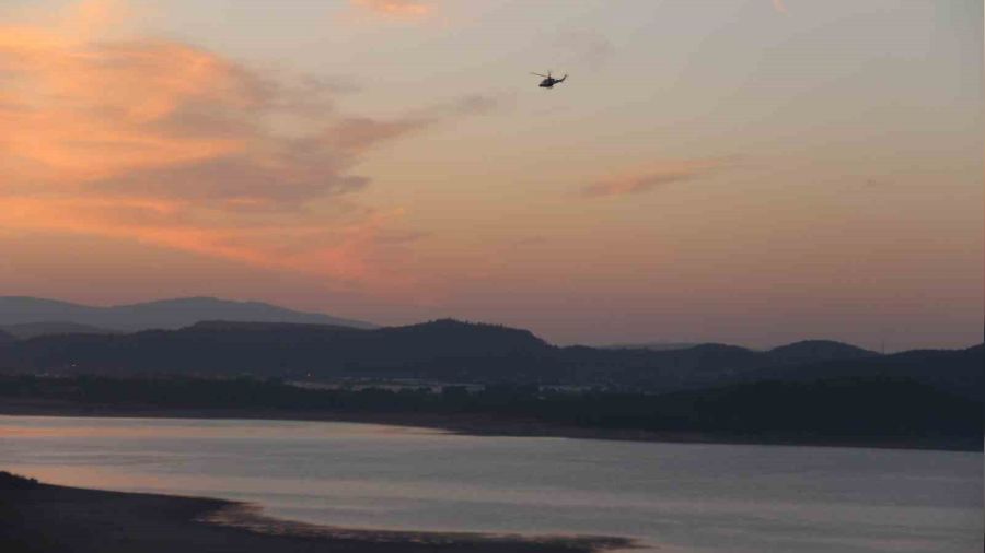 �zmir'de d��en helikopterdeki 3 ki�iyi arama �al��malar� s�r�yor