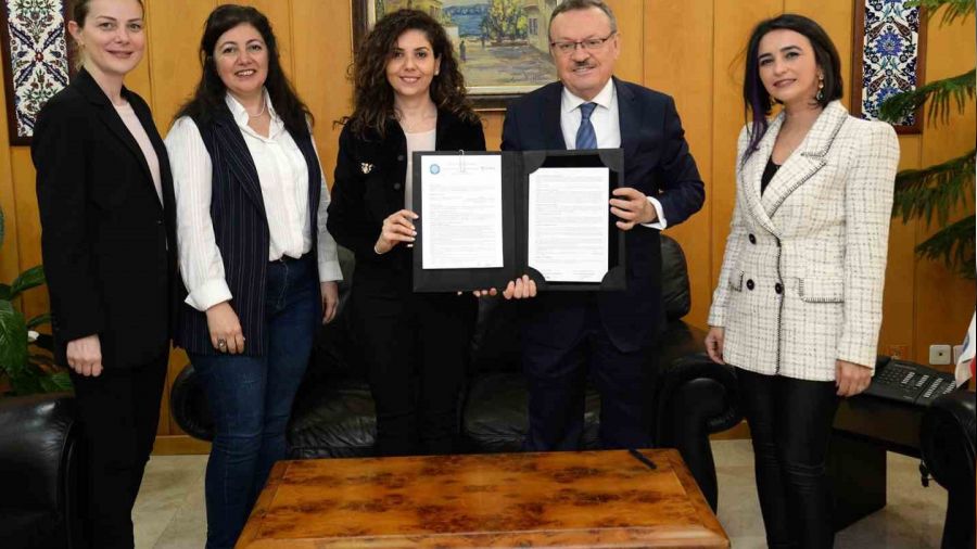 Kadın mühendis adaylarına pozitif destek