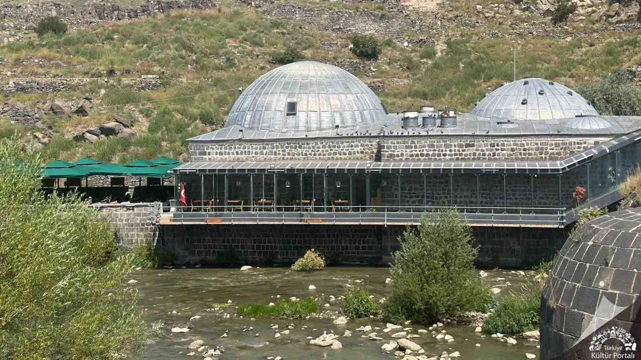 Kars Muradiye Hamamı: Taşın ve suyun tarihi buluşması