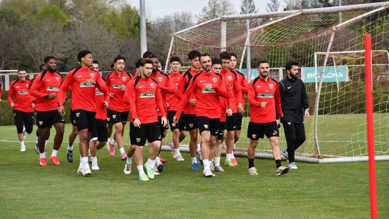 Kayserispor'un müthiş çıkışını Jakirovic anlattı