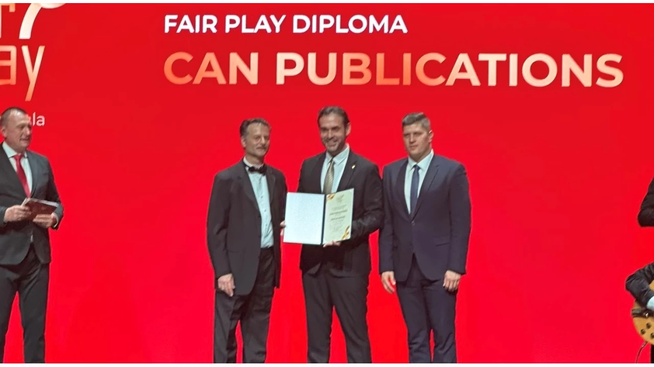 'Kitap sponsorlu�u' �d�l getirdi