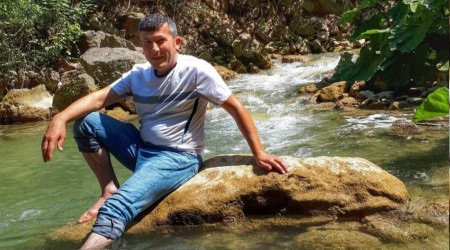 Köprüden düşen oğlunu kurtarmak isteyen baba boğuldu