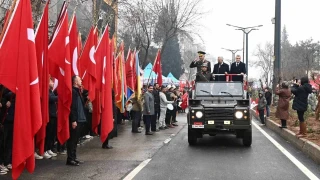 Kurtulu� destan�n�n 106'�nc� y�l�nda Kahramanmara� tek y�rek oldu