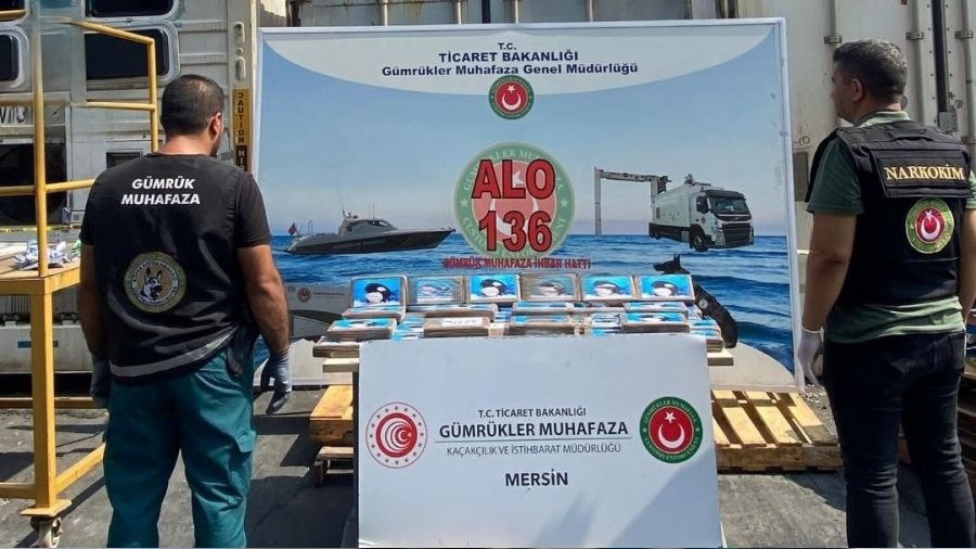 Mersin Liman�'nda 59 kilo kokain ele ge�irildi