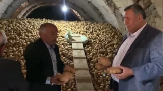 Patates depoda, üretici çözüm bekliyor