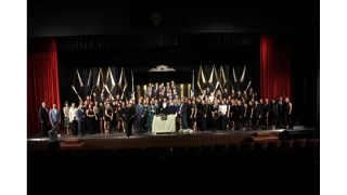 Sahne Tozu Tiyatrosu 21. yılını Haldun Dormen Sahnesi'nde kutladı