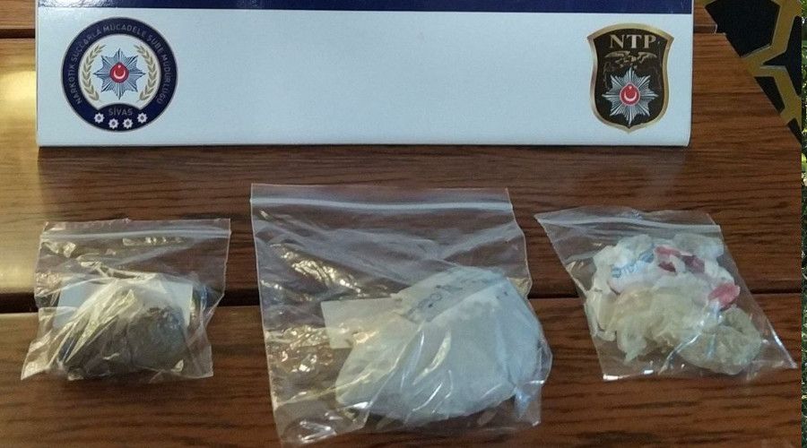 Sivas'ta sentetik cannabinoid ele ge�irildi