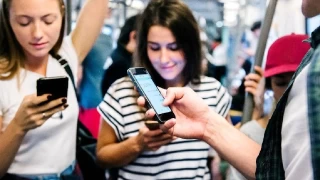 Z Kua: Dijitalin yerlileri ve deien insan ilikileri