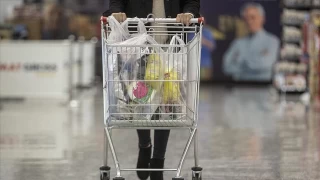 Zincir marketlerde alanlar madur ediliyor