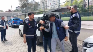 3 kaak gmeni tayan taksi ofr tutukland