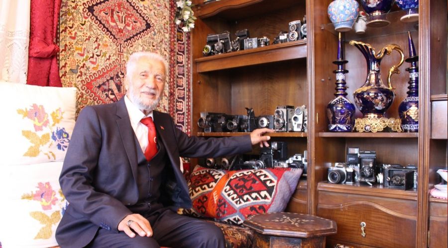 30 yılda biriktirdi, 5 bin kişi ziyaret etti