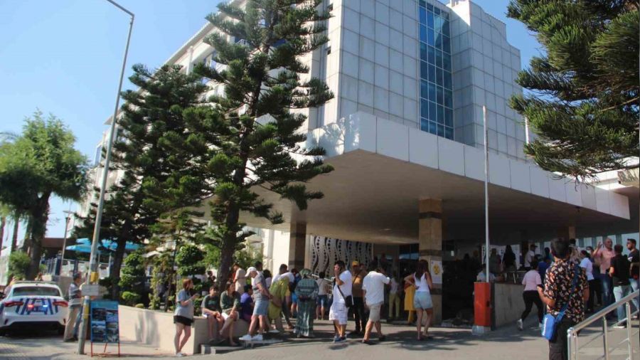Antalya'da 5 yıldızlı otelde yangın paniği