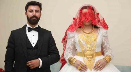 Aşiret düğünleri enflasyona meydan okuyor: 4 kilo altın, 6 milyon TL takıldı