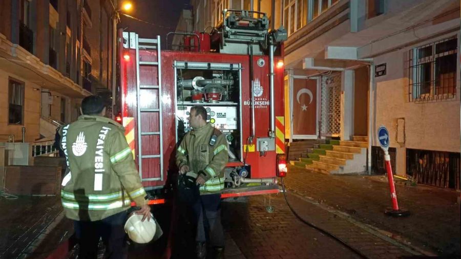 Avclar'da 4 katl binada yangn