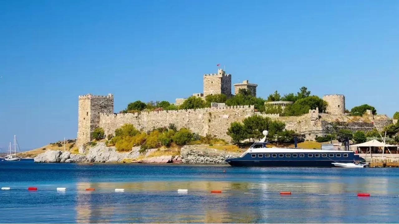 Bodrum Kalesi: Bodrum'un simgelerinden biri