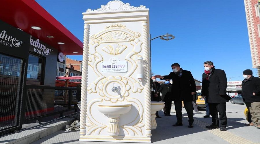 Bu çeşmenin musluklarından su akmıyor