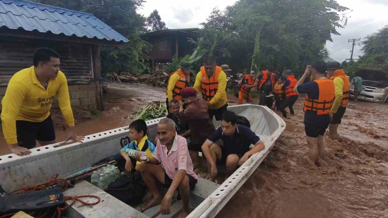 Bualoi Tayfunu nedeniyle bilano arlayor: 53 l