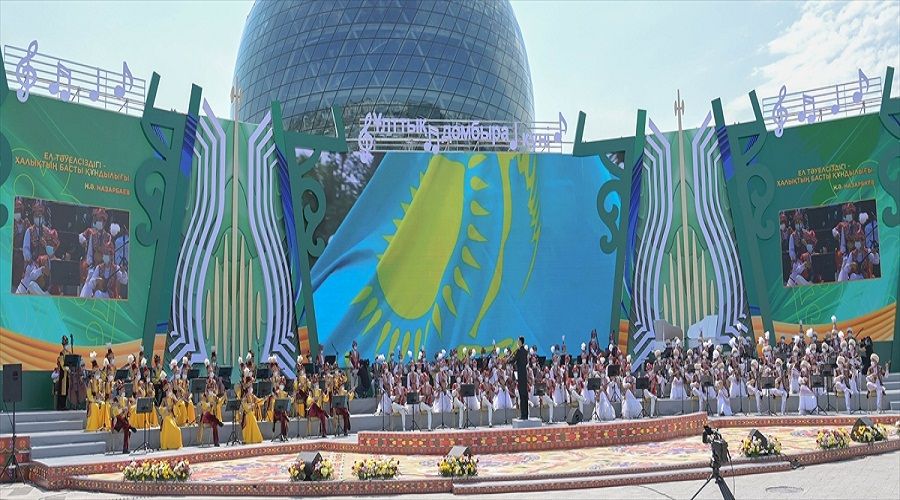 B�y�k bozk�r miras�n�n vazge�ilmez par�as� "Dombra G�n�"