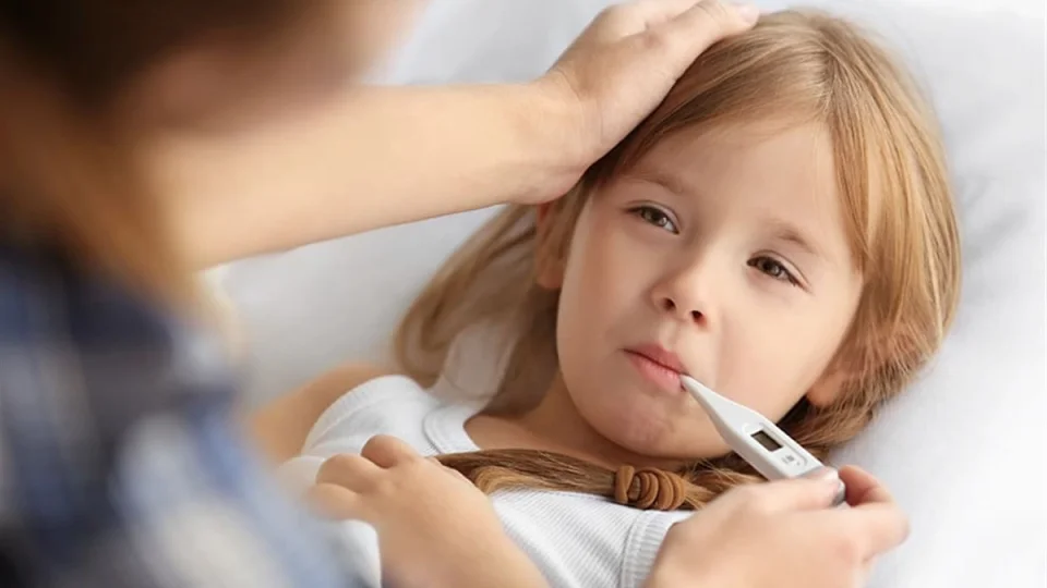 �ocuklarda g�r�len enfeksiyonlar�n ilk belirtisi, y�ksek ate�