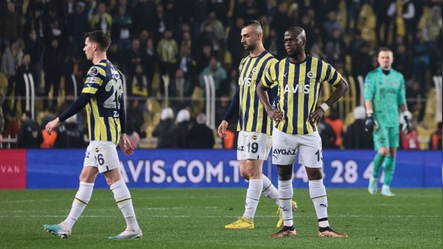 Derbiler F.Bah�e'yi zirveden uzakla�t�rd�