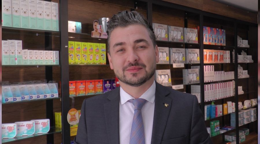 Eczaclar tam kapanmada 'tam mesai' yapyor