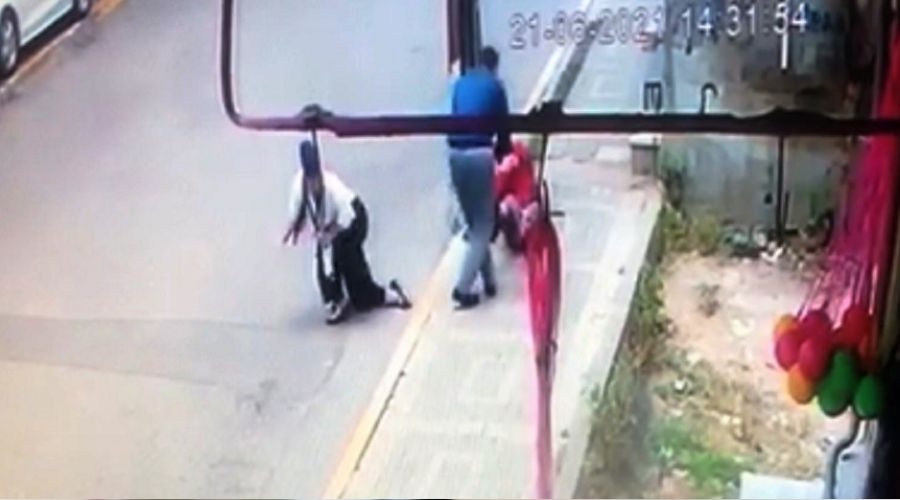 Eski eşine sokak ortasında kurşun yağdırdı