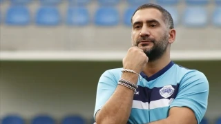 Eski futbolcu �mit Karan havaliman�nda g�zalt�na al�nd�