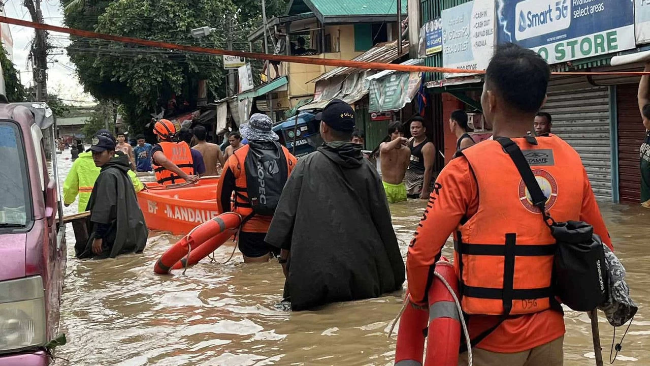 Filipinler'de Kalmaegi Tayfunu'nda ölenlerin sayısı 188'e yükseldi