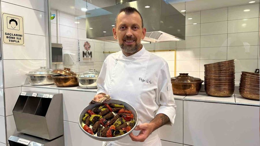 Gastronomi kenti Gaziantep'in simit kebab� turistlerin ilgisini �ekiyor