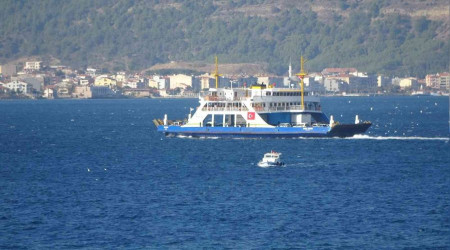 Gökçeada ve Bozcaada'ya yarınki feribot seferlerine fırtına engeli