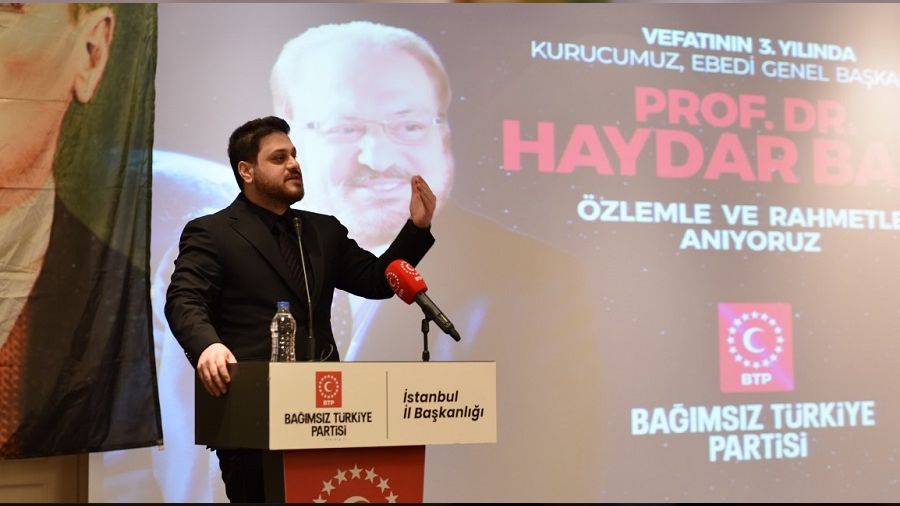 ��nsanl�k tarihinin en ilkel siyasetiyle y�netiliyoruz�