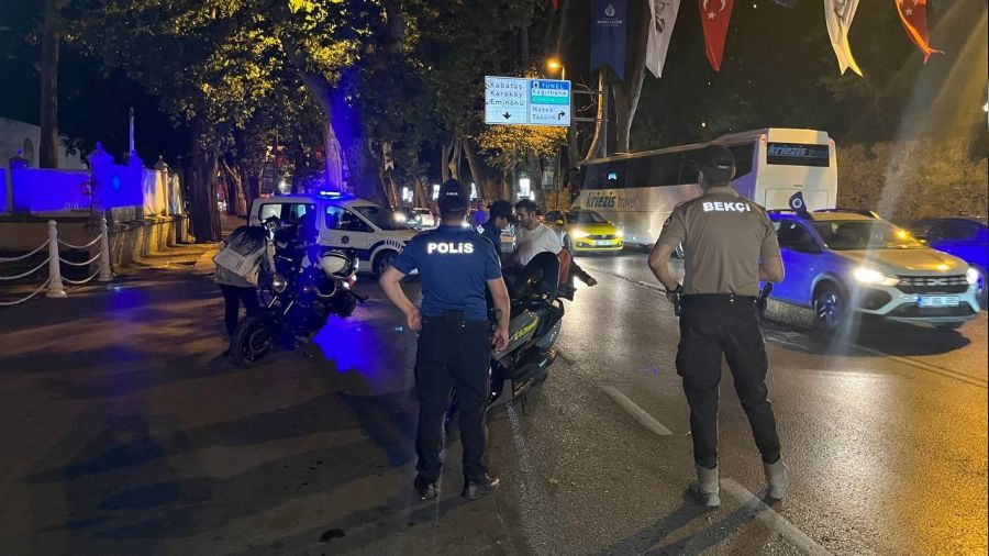 stanbul'da motosiklet srclerine ynelik asayi uygulamas yapld